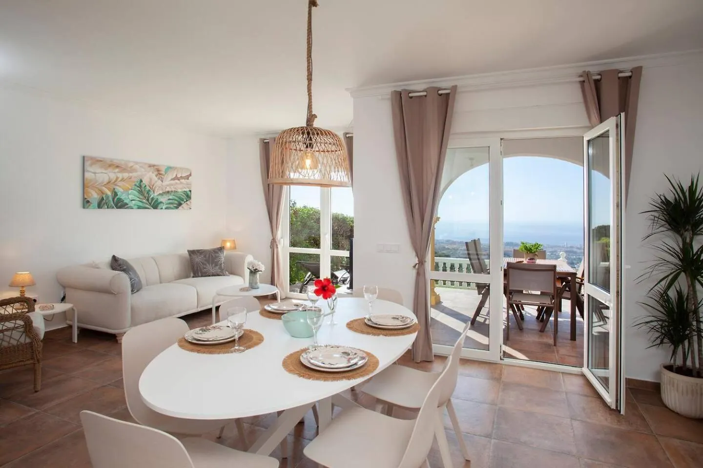 Casa Brittany, Vacation Home With Sea View contacts