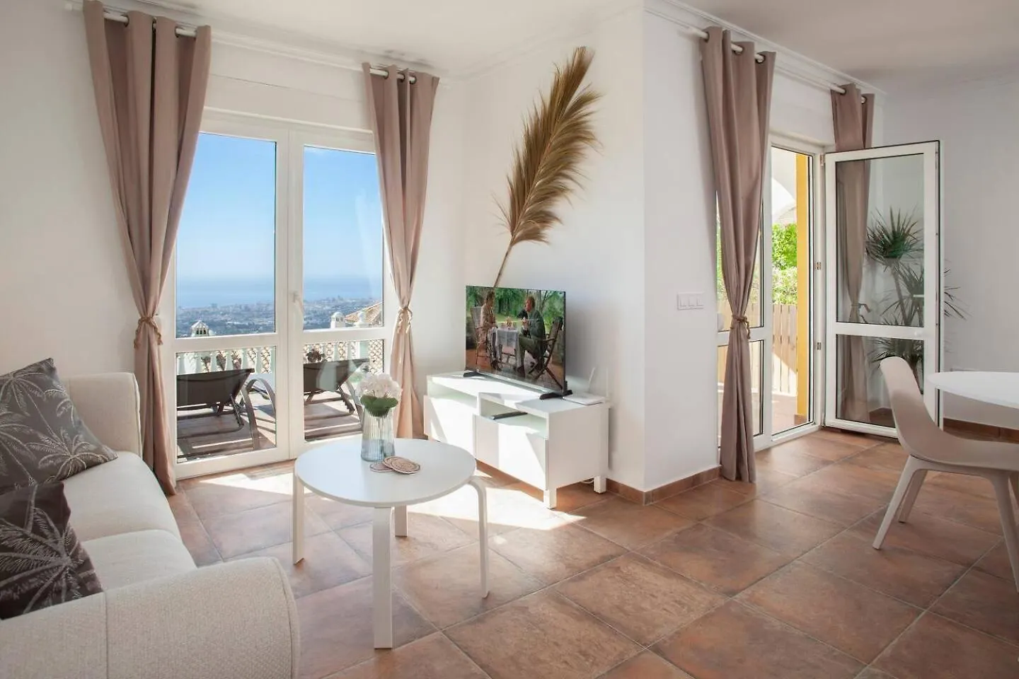 Casa Brittany, Vacation Home With Sea View Mijas Holiday home